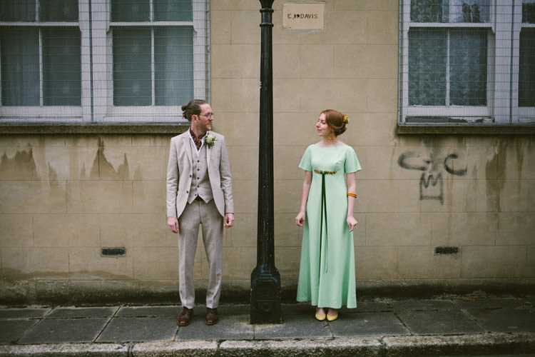 Small Vintage City Wedding http://www.sarahlondonphotography.co.uk/
