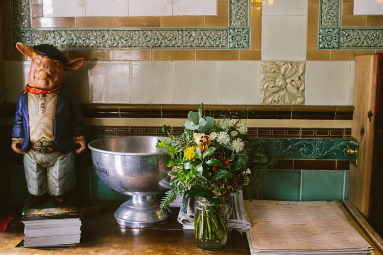 Small Vintage City Wedding http://www.sarahlondonphotography.co.uk/