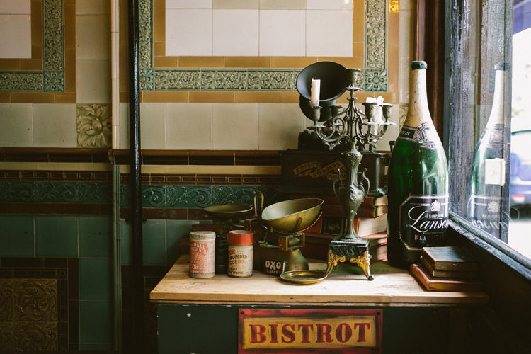Small Vintage City Wedding http://www.sarahlondonphotography.co.uk/