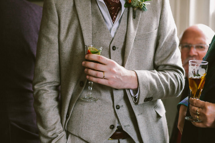 Small Vintage City Wedding http://www.sarahlondonphotography.co.uk/