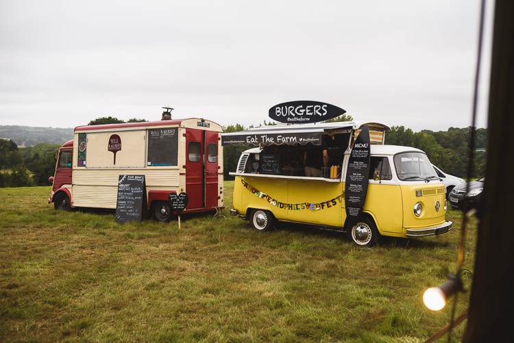 Food Trucks Pizza Burger Colourful Outdoorsy Festival Tipi Wedding http://www.jacksonandcophotography.com/
