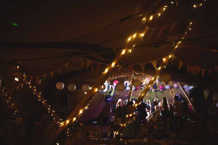 Colourful Outdoorsy Festival Tipi Wedding http://www.jacksonandcophotography.com/