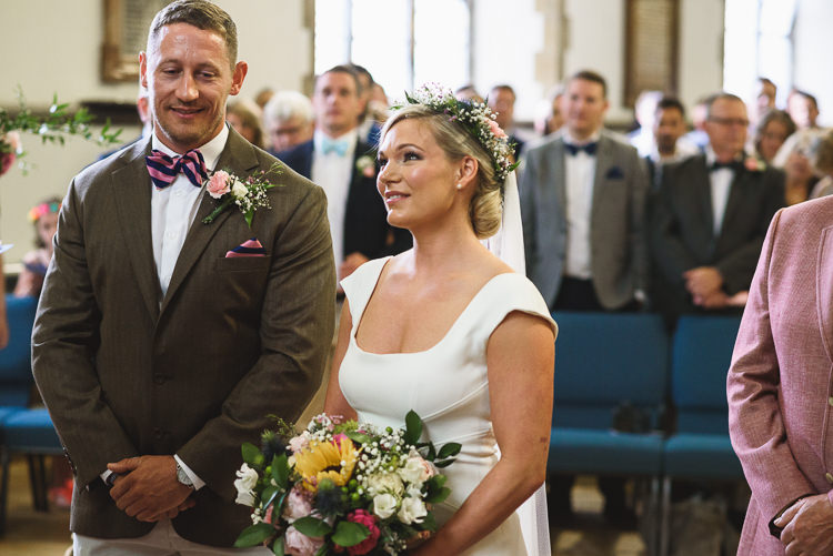 Colourful Outdoorsy Festival Tipi Wedding http://www.jacksonandcophotography.com/