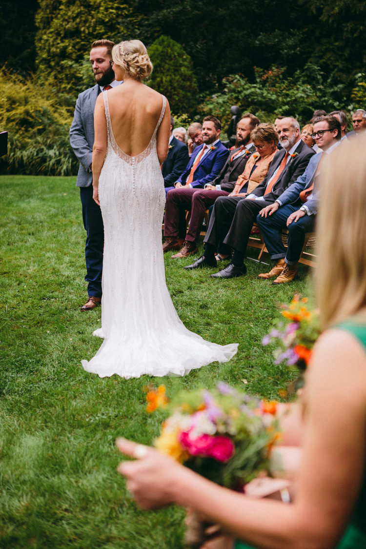Colourful Outdoorsy Tipi Wedding http://amybphotography.co.uk/