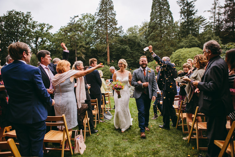 Colourful Outdoorsy Tipi Wedding http://amybphotography.co.uk/