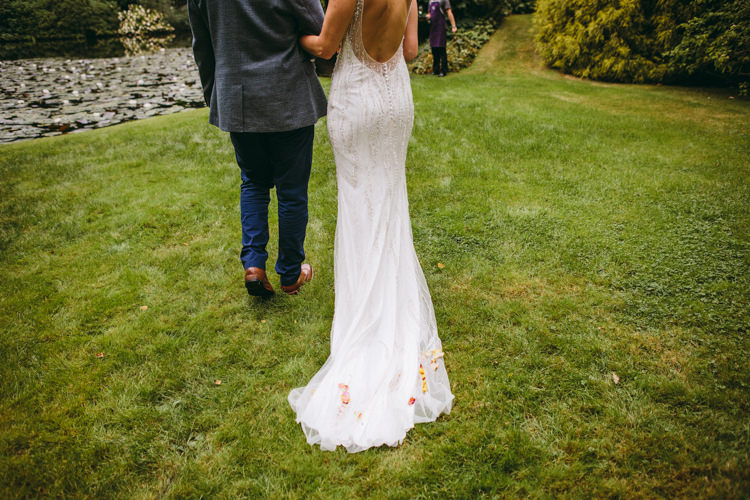 Colourful Outdoorsy Tipi Wedding http://amybphotography.co.uk/
