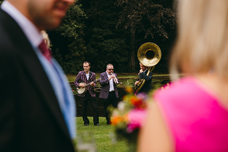 Colourful Outdoorsy Tipi Wedding http://amybphotography.co.uk/