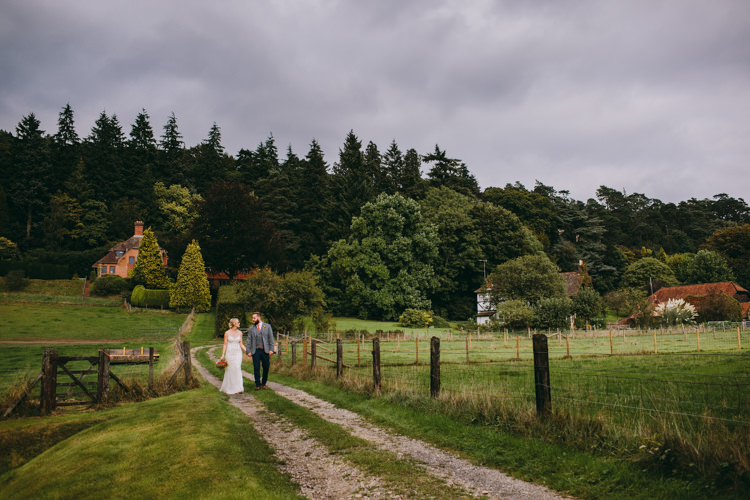 Colourful Outdoorsy Tipi Wedding http://amybphotography.co.uk/