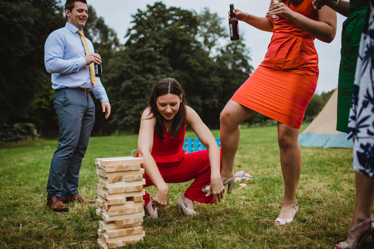 Colourful Outdoorsy Tipi Wedding http://amybphotography.co.uk/