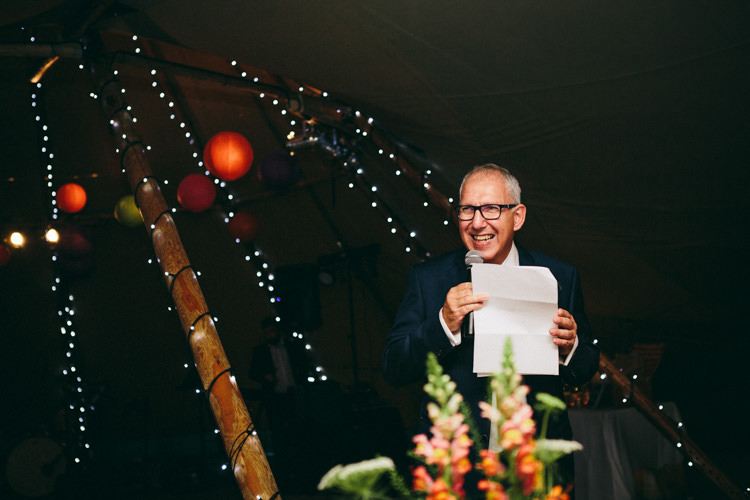 Colourful Outdoorsy Tipi Wedding http://amybphotography.co.uk/