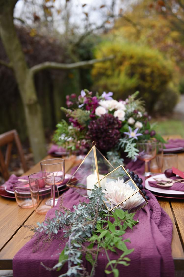 Flowers Table Centre Table Scape Decor Lanterns Rich Autumn Park Wedding Ideas http://www.evatarnok.com/