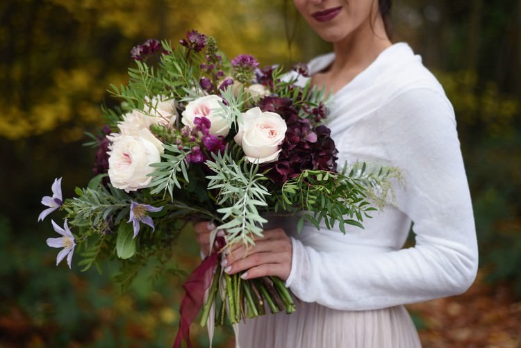 Rich Autumn Park Wedding Ideas http://www.evatarnok.com/