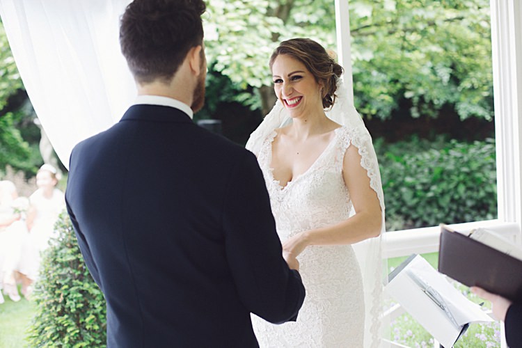 Natural Peach Garden Wedding http://www.juliaandyou.co.uk/