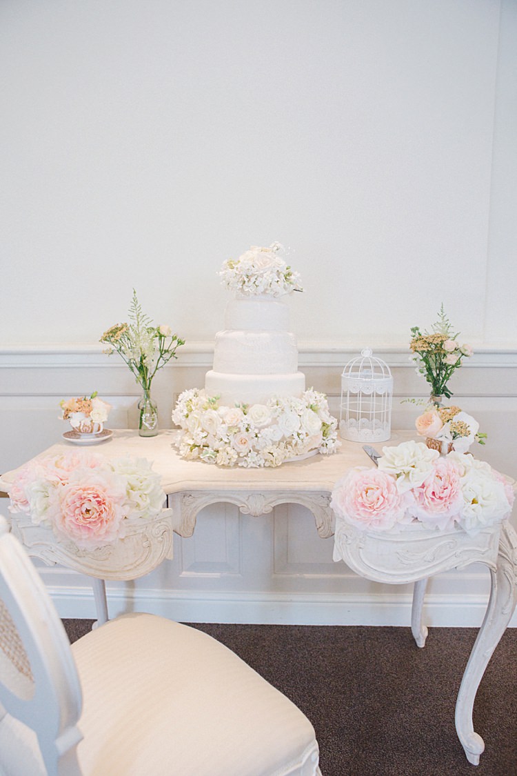 Cake Table Dresser Flowers White Natural Peach Garden Wedding http://www.juliaandyou.co.uk/