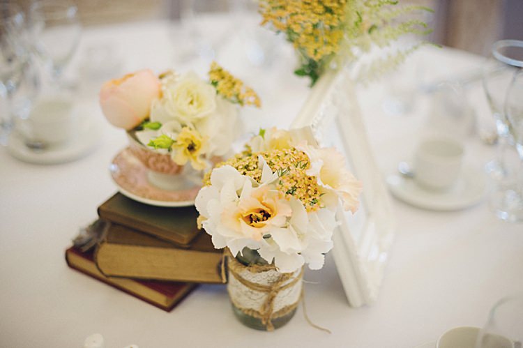White Jar Flowers Books Lace Hessian Natural Peach Garden Wedding http://www.juliaandyou.co.uk/