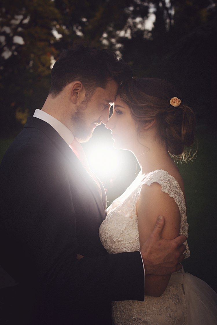 Natural Peach Garden Wedding http://www.juliaandyou.co.uk/