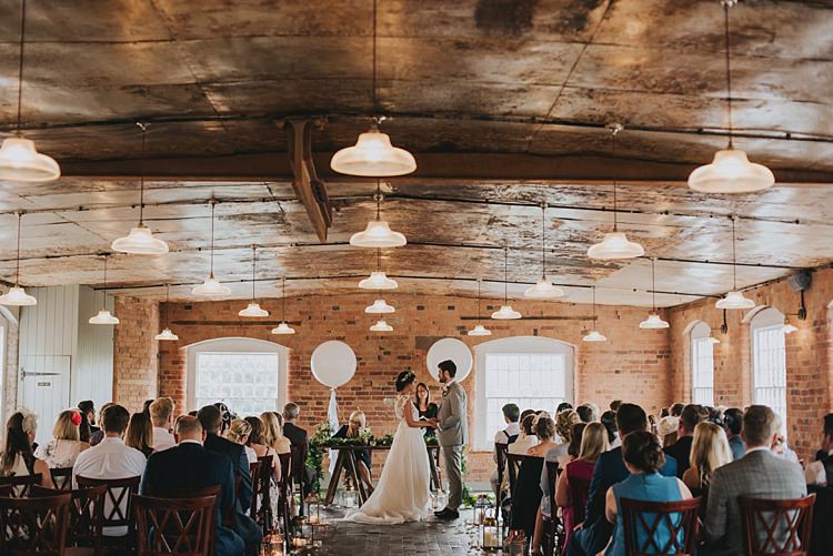 Industrial Cool Mill Greenery Wedding http://www.beckyryanphotography.co.uk/