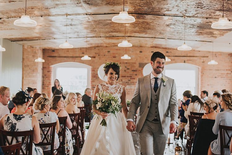 Industrial Cool Mill Greenery Wedding http://www.beckyryanphotography.co.uk/