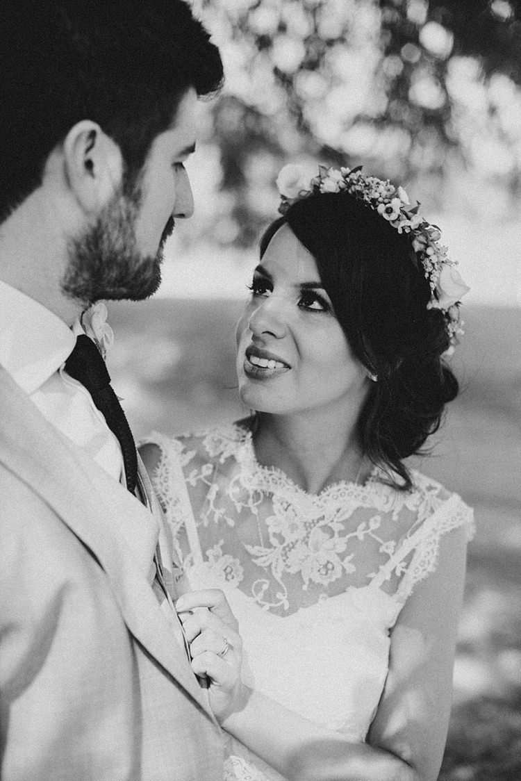 Industrial Cool Mill Greenery Wedding http://www.beckyryanphotography.co.uk/
