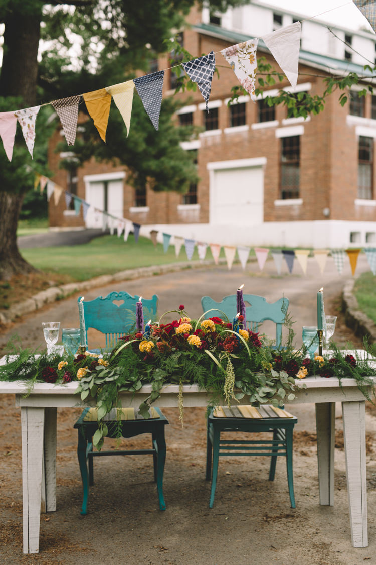 Tablscape Decor Flowers Red Yellow Mint Bunting Boho Gypsy Vintage Circus Wedding Ideas http://www.oakwoodphotography.com/