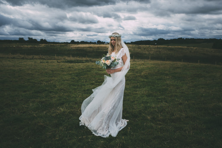 Pretty Peach Boho Wedding http://liamsmithphotography.com/