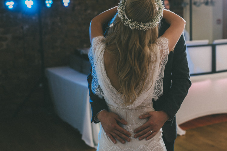 Pretty Peach Boho Wedding http://liamsmithphotography.com/