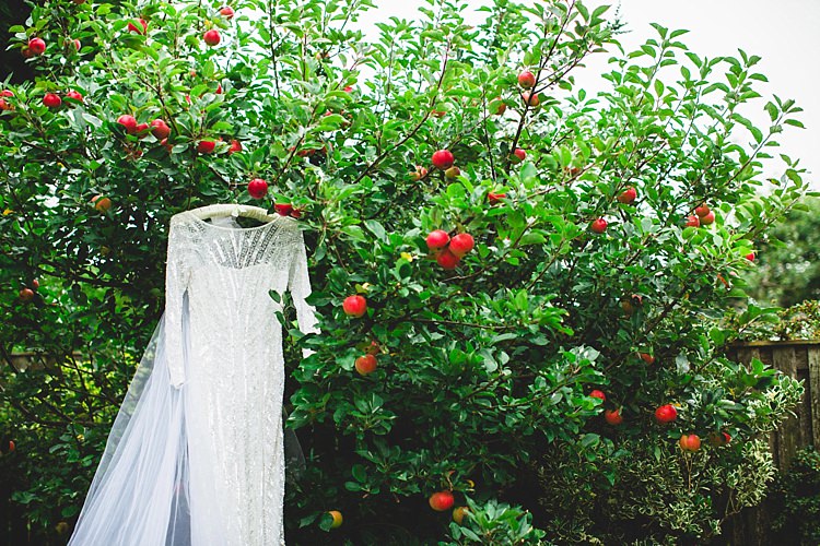 Eliza Jane Howell Angelica Dress Gown Bride Bridal Eclectic Foliage Edison Lights Wedding http://www.tobiahtayo.com/
