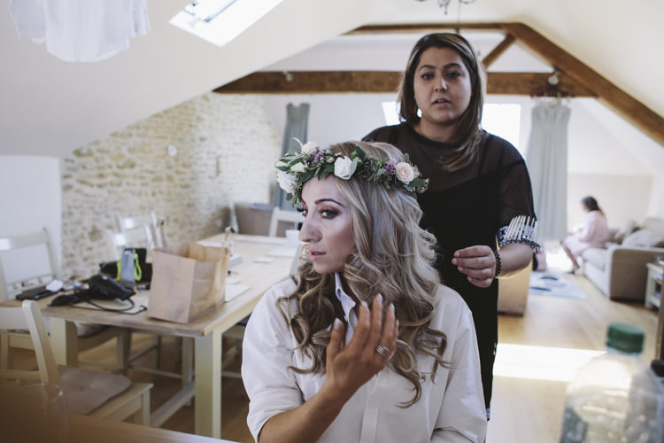 Rustic Quintessentially English Countryside Wedding http://www.sarahmorris-photography.com/
