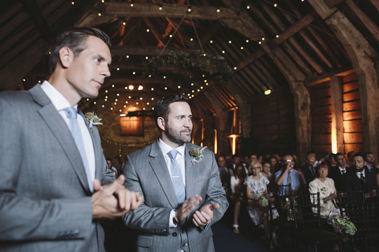 Rustic Quintessentially English Countryside Wedding http://www.sarahmorris-photography.com/