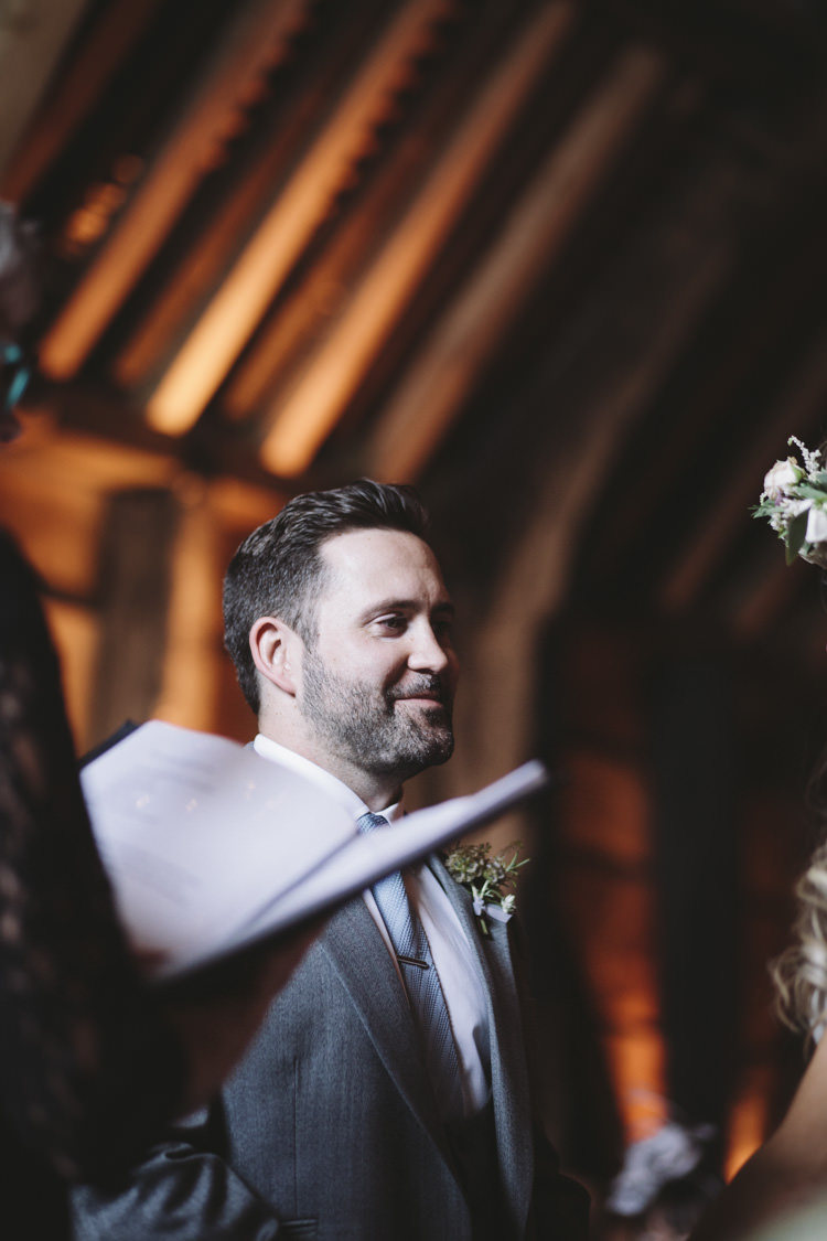 Rustic Quintessentially English Countryside Wedding http://www.sarahmorris-photography.com/