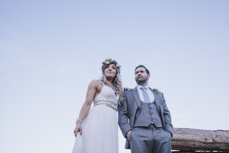 Rustic Quintessentially English Countryside Wedding http://www.sarahmorris-photography.com/