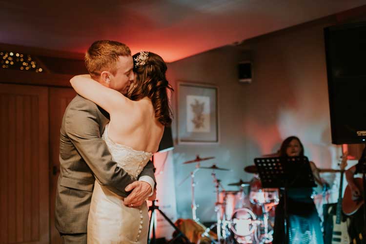Rose Gold Autumn Barn Wedding http://www.weddingphotographyincheltenham.co.uk/