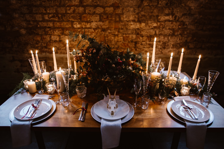 Tablescape Decor Candles Flowers Dark Romantic Urban Wedding Ideas http://www.agnesblack.com/