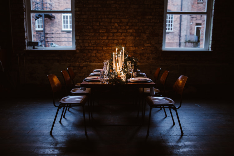 Dark Romantic Urban Wedding Ideas http://www.agnesblack.com/