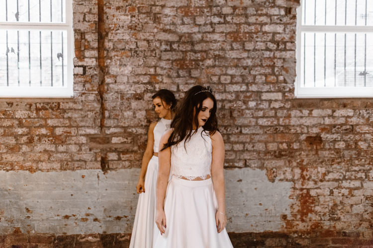 Dark Romantic Urban Wedding Ideas http://www.agnesblack.com/