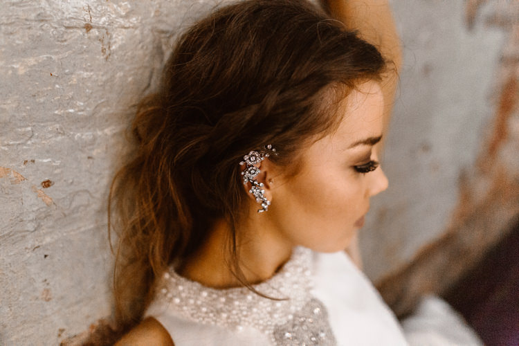 Bride Bridal Earrings Dark Romantic Urban Wedding Ideas http://www.agnesblack.com/