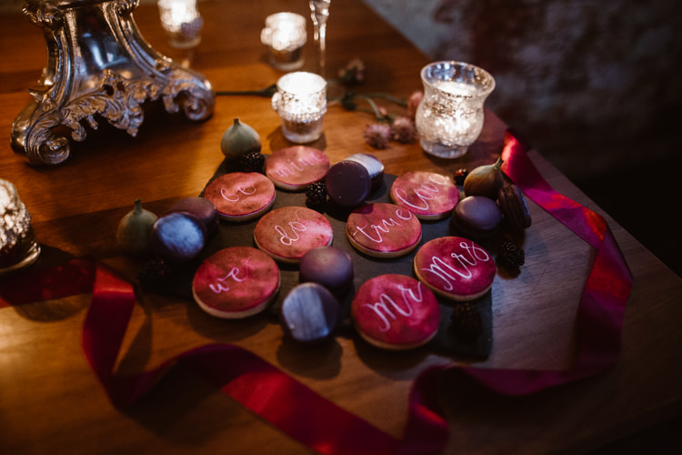 Cookies Calligraphy Red Dark Romantic Urban Wedding Ideas http://www.agnesblack.com/