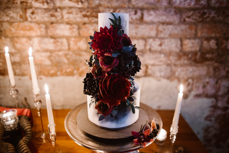 Red Black Floral Cake Dark Romantic Urban Wedding Ideas http://www.agnesblack.com/