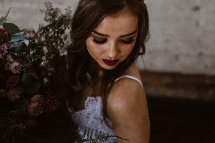 Dark Romantic Urban Wedding Ideas http://www.agnesblack.com/