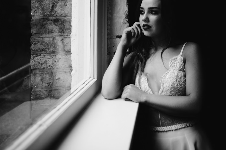 Dark Romantic Urban Wedding Ideas http://www.agnesblack.com/