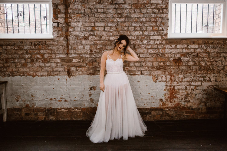 Dark Romantic Urban Wedding Ideas http://www.agnesblack.com/