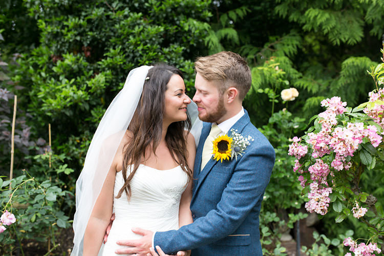 Summer Sunflowers Marquee Wedding http://maddiewaters.co.uk/