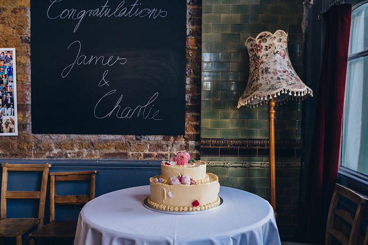 Minimalist City 1970s East London Pub Wedding http://www.curiousrosephotography.com/