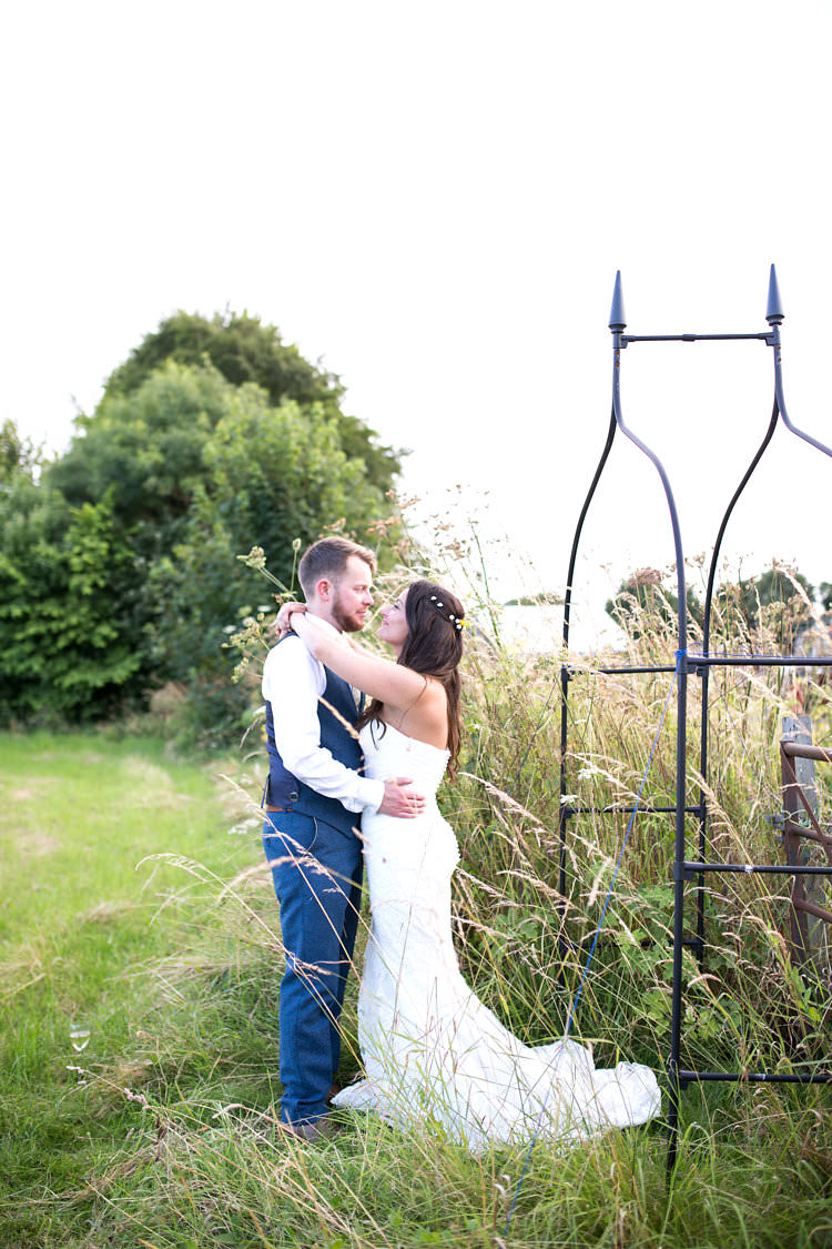 Summer Sunflowers Marquee Wedding http://maddiewaters.co.uk/