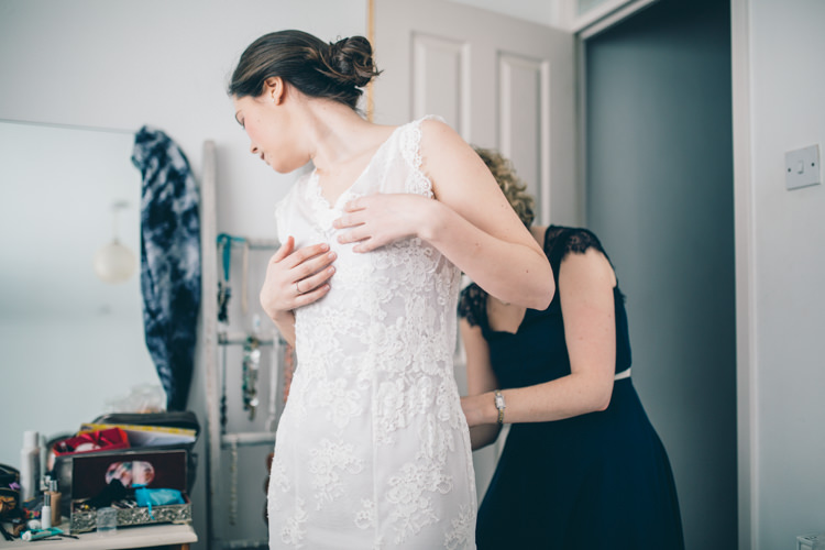 Crafty Country Rustic Wedding http://www.naomijanephotography.com/