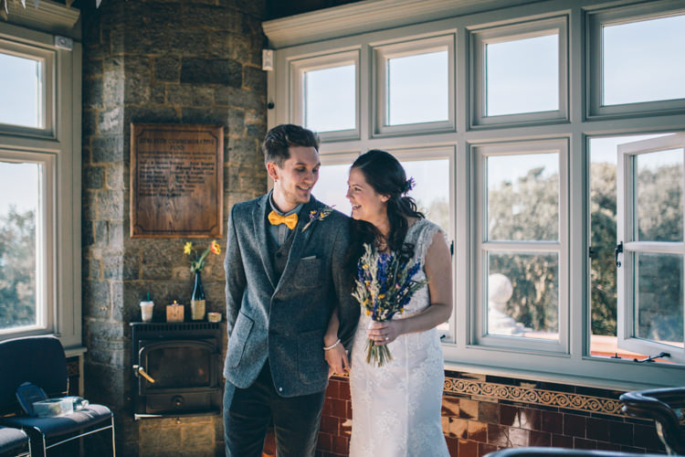 Crafty Country Rustic Wedding http://www.naomijanephotography.com/