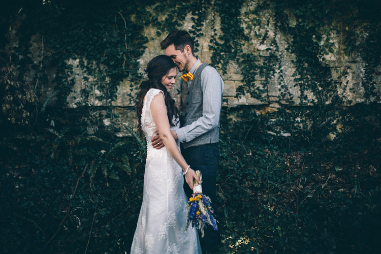 Crafty Country Rustic Wedding http://www.naomijanephotography.com/
