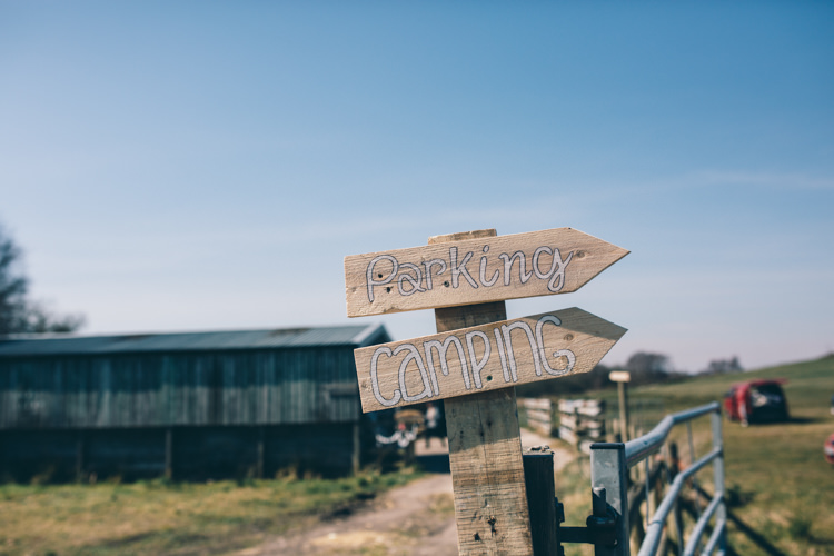Crafty Country Rustic Wedding http://www.naomijanephotography.com/