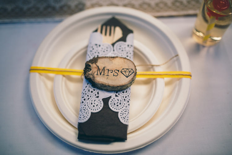 Crafty Country Rustic Wedding http://www.naomijanephotography.com/