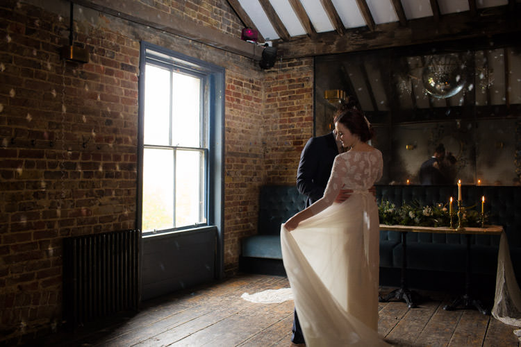 Blue Gold Luxe Victorian Wedding Ideas http://www.francescarlisle.co.uk/
